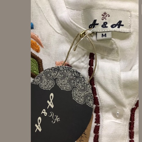 Women’s A&A Embroidered Tunic - Picture 8 of 8